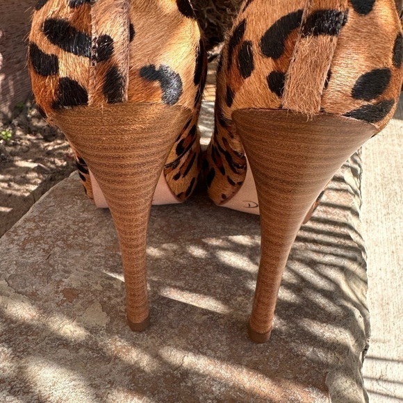 STEVEN by Steve Madden Heels Leopard Print Calf Hair Peep Toe Pump - Picture 7 of 10